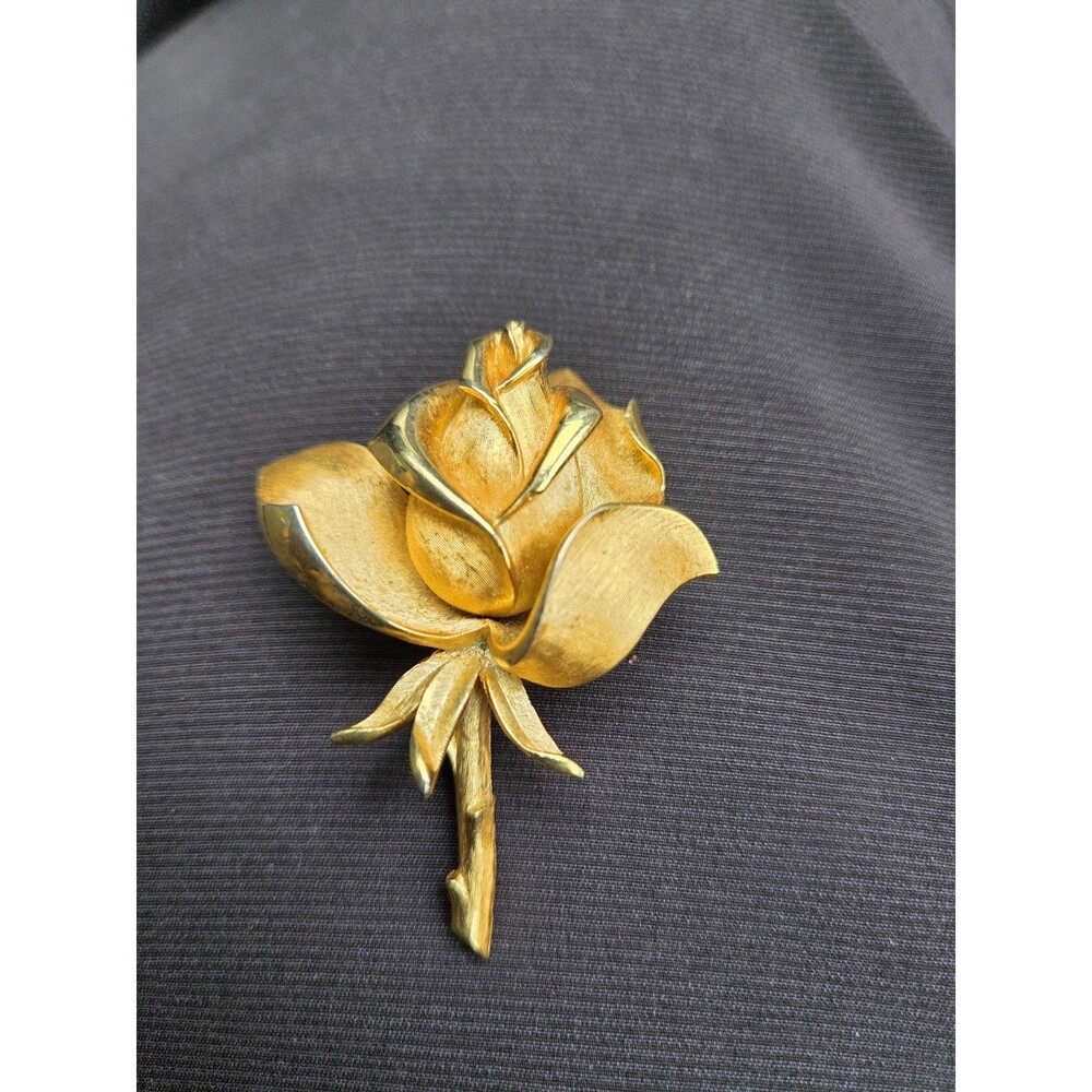 Vintage Crown Trifari Blooming Rose Brooch Pin Gold Tone 1950s 1960s 2.25 inches